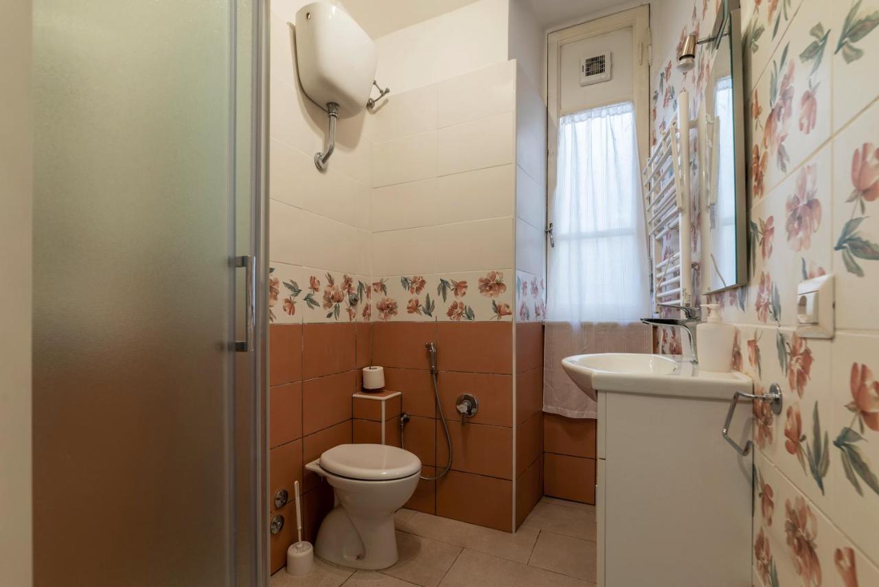 Residence Borgognoni Apartments Roma Ngoại thất bức ảnh
