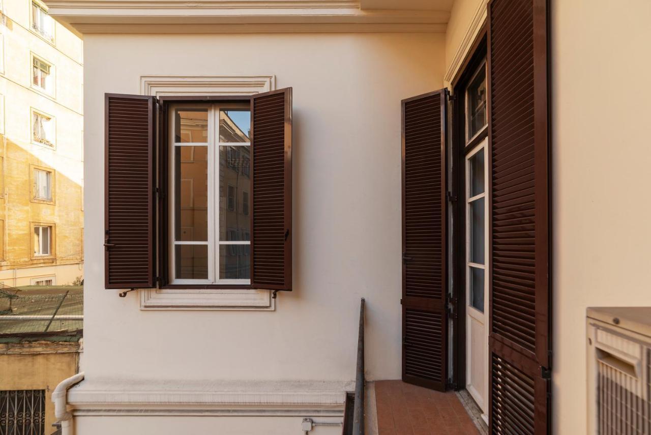 Residence Borgognoni Apartments Roma Ngoại thất bức ảnh